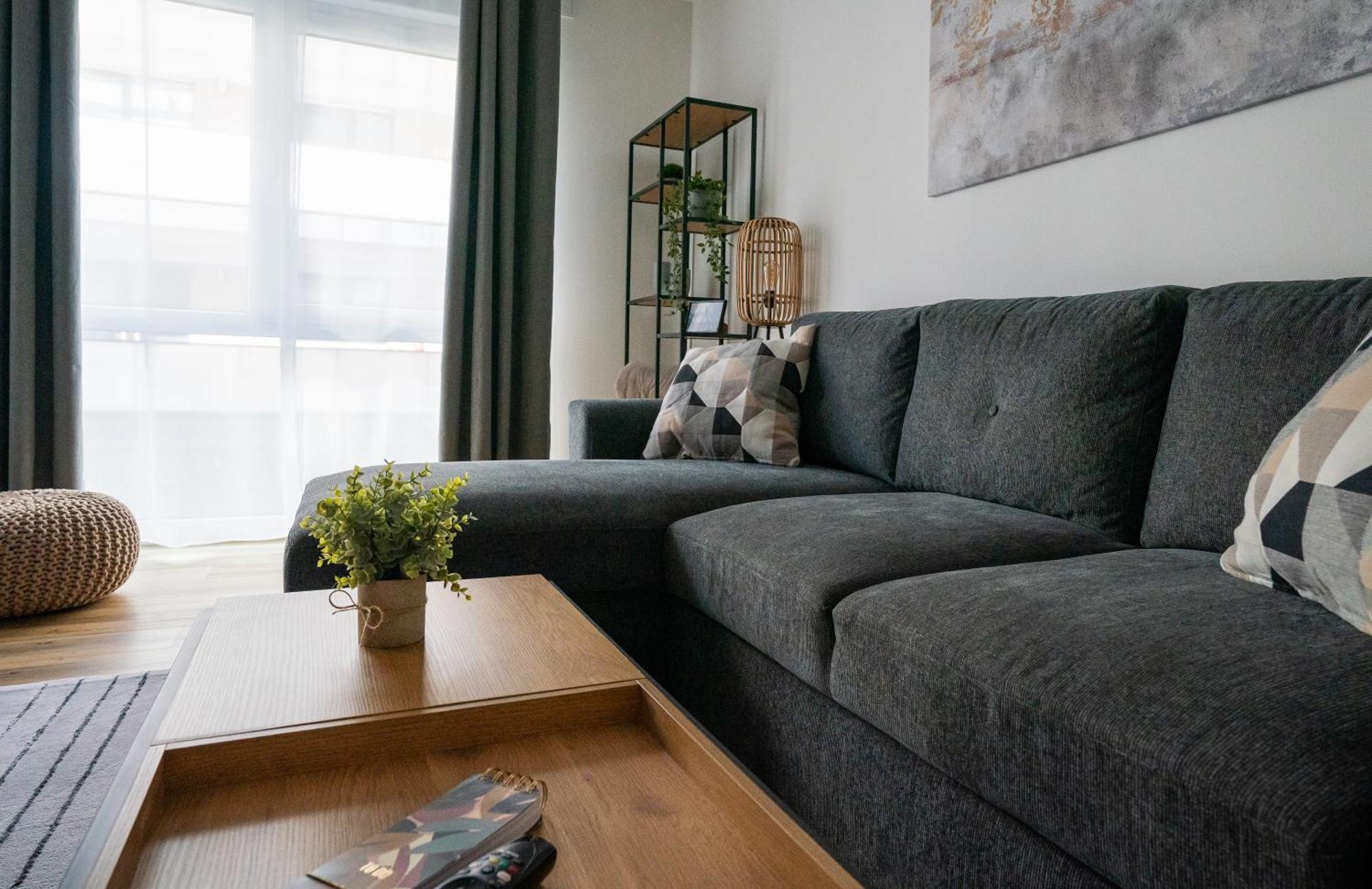 Reitz - Apartment I Zentrale Lage I Stellplatz I 55Qm I 2 Zimmer I Kueche I Bad I Terrasse Bad Hersfeld Exterior foto