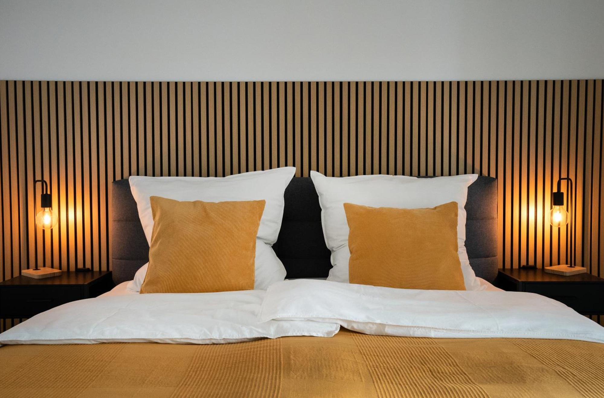 Reitz - Apartment I Zentrale Lage I Stellplatz I 55Qm I 2 Zimmer I Kueche I Bad I Terrasse Bad Hersfeld Exterior foto