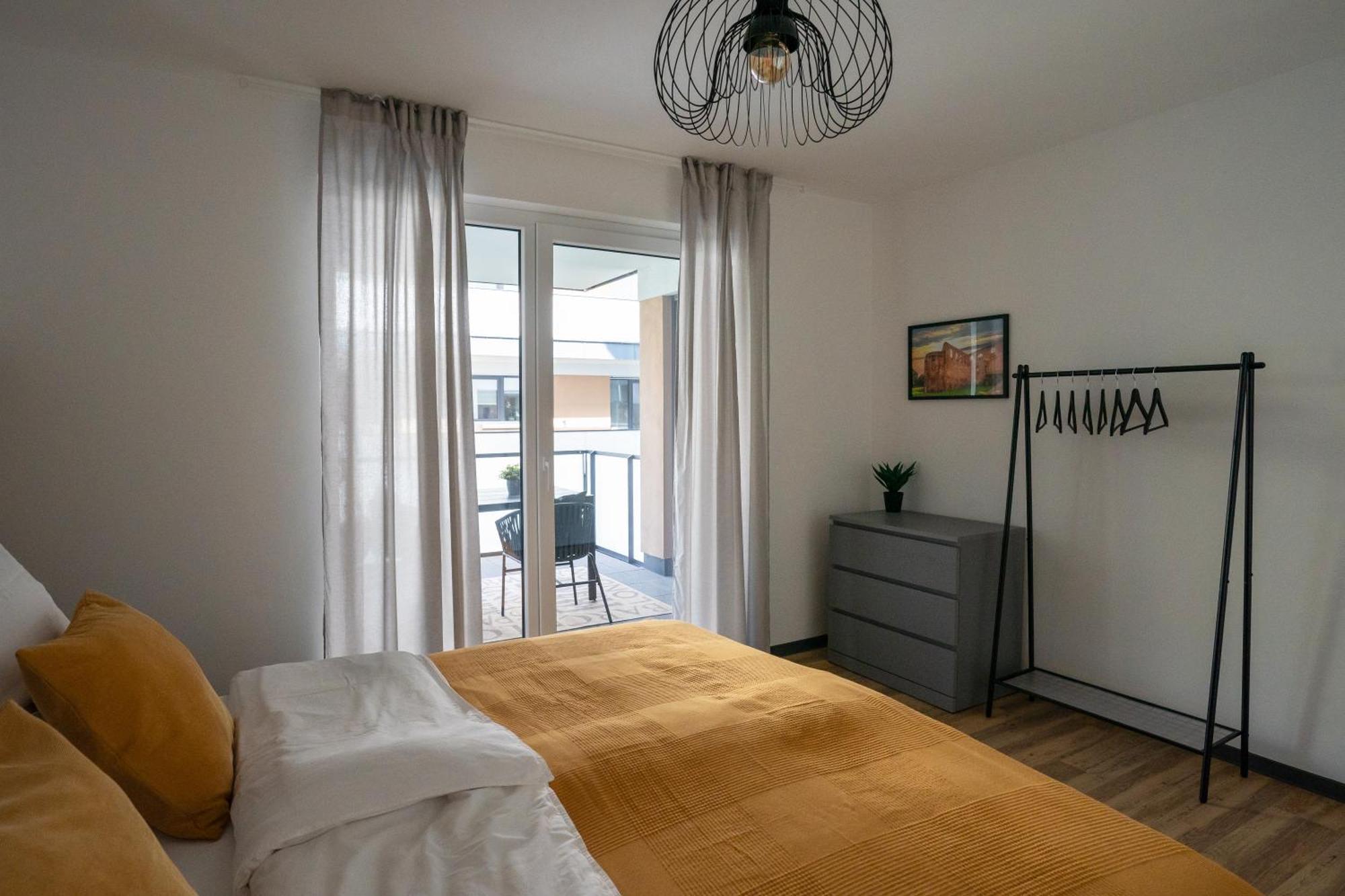 Reitz - Apartment I Zentrale Lage I Stellplatz I 55Qm I 2 Zimmer I Kueche I Bad I Terrasse Bad Hersfeld Exterior foto