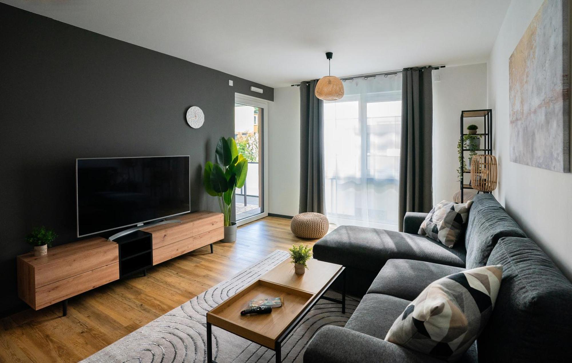 Reitz - Apartment I Zentrale Lage I Stellplatz I 55Qm I 2 Zimmer I Kueche I Bad I Terrasse Bad Hersfeld Exterior foto