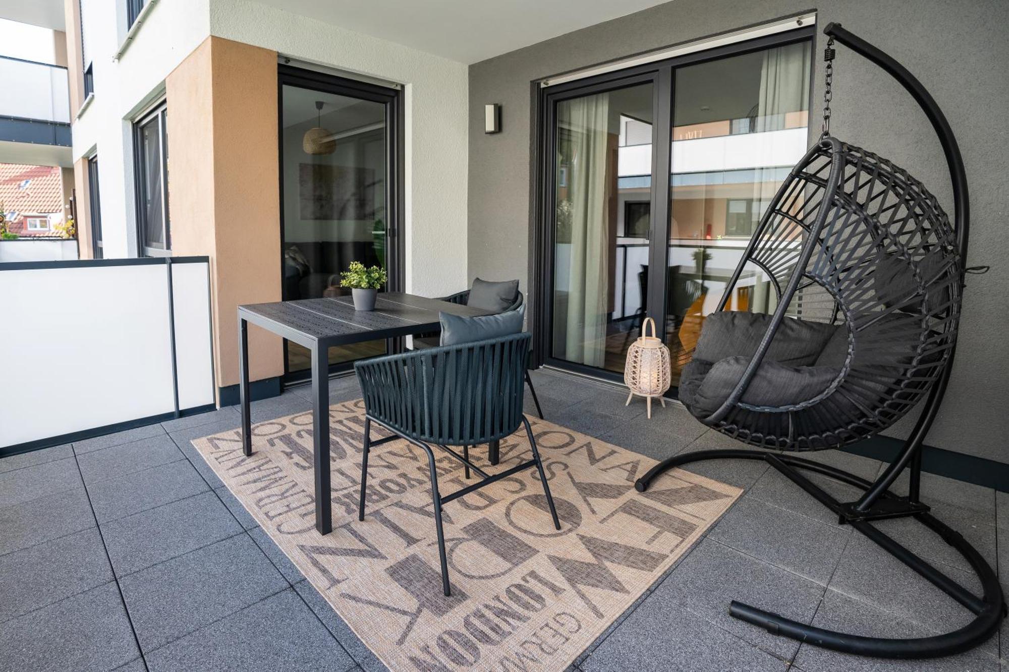 Reitz - Apartment I Zentrale Lage I Stellplatz I 55Qm I 2 Zimmer I Kueche I Bad I Terrasse Bad Hersfeld Exterior foto