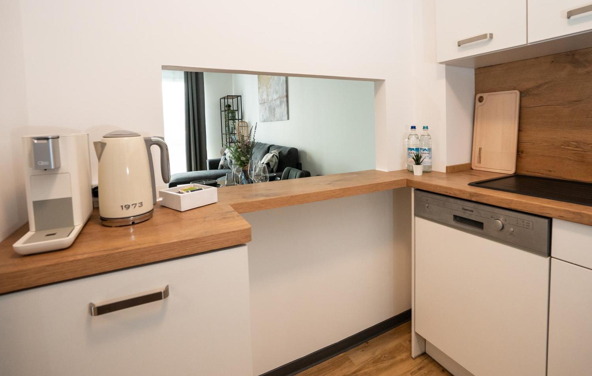 Reitz - Apartment I Zentrale Lage I Stellplatz I 55Qm I 2 Zimmer I Kueche I Bad I Terrasse Bad Hersfeld Exterior foto