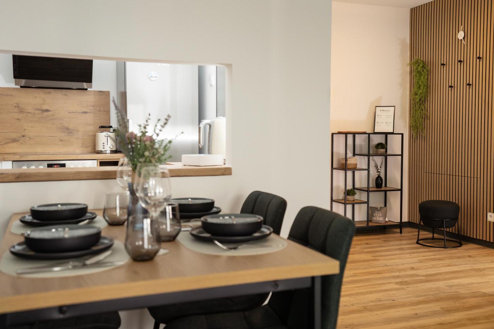 Reitz - Apartment I Zentrale Lage I Stellplatz I 55Qm I 2 Zimmer I Kueche I Bad I Terrasse Bad Hersfeld Exterior foto