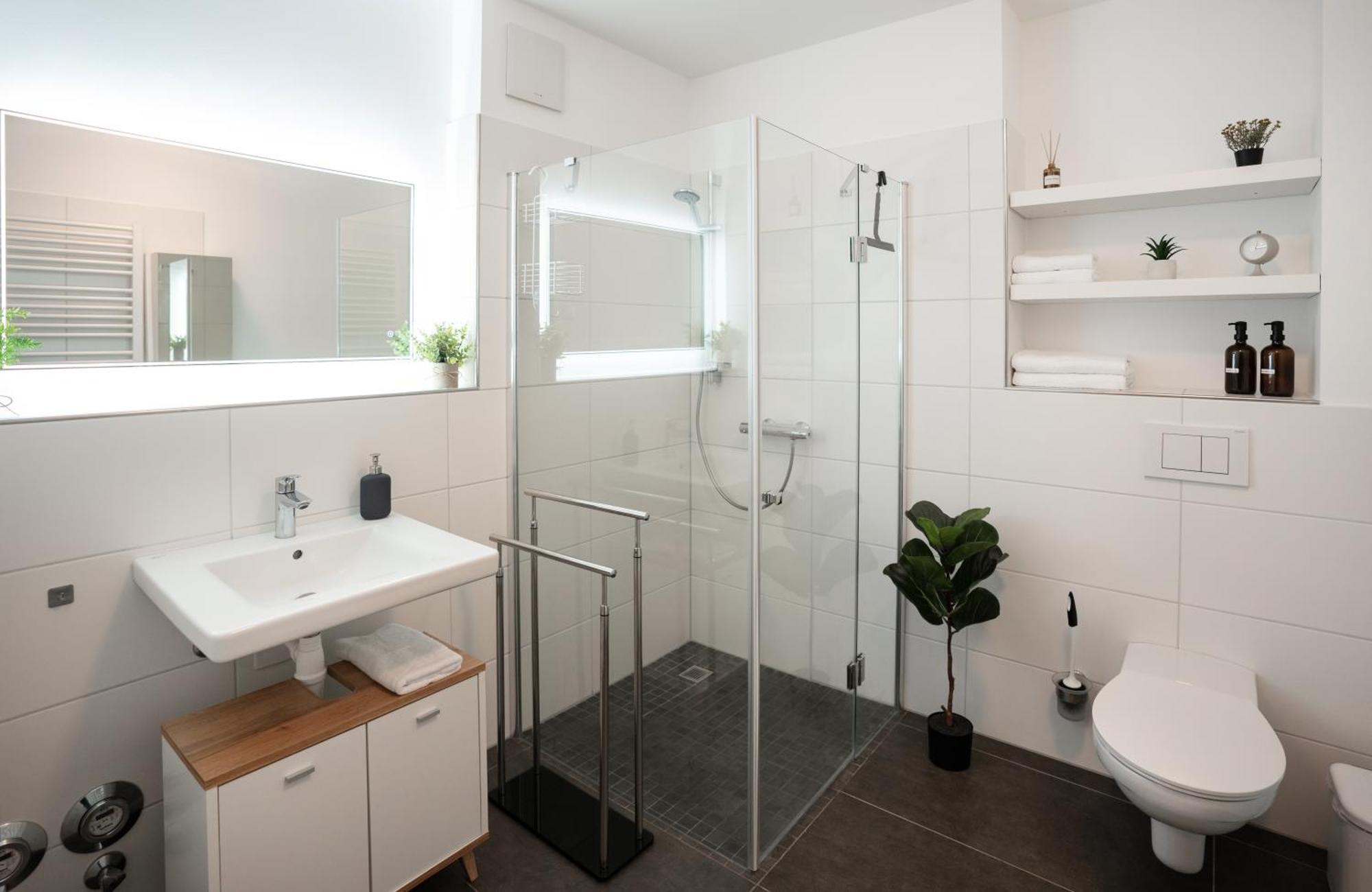 Reitz - Apartment I Zentrale Lage I Stellplatz I 55Qm I 2 Zimmer I Kueche I Bad I Terrasse Bad Hersfeld Exterior foto